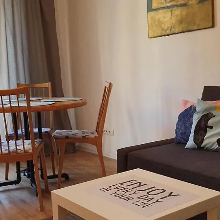 Locativus Czysta Apartment *